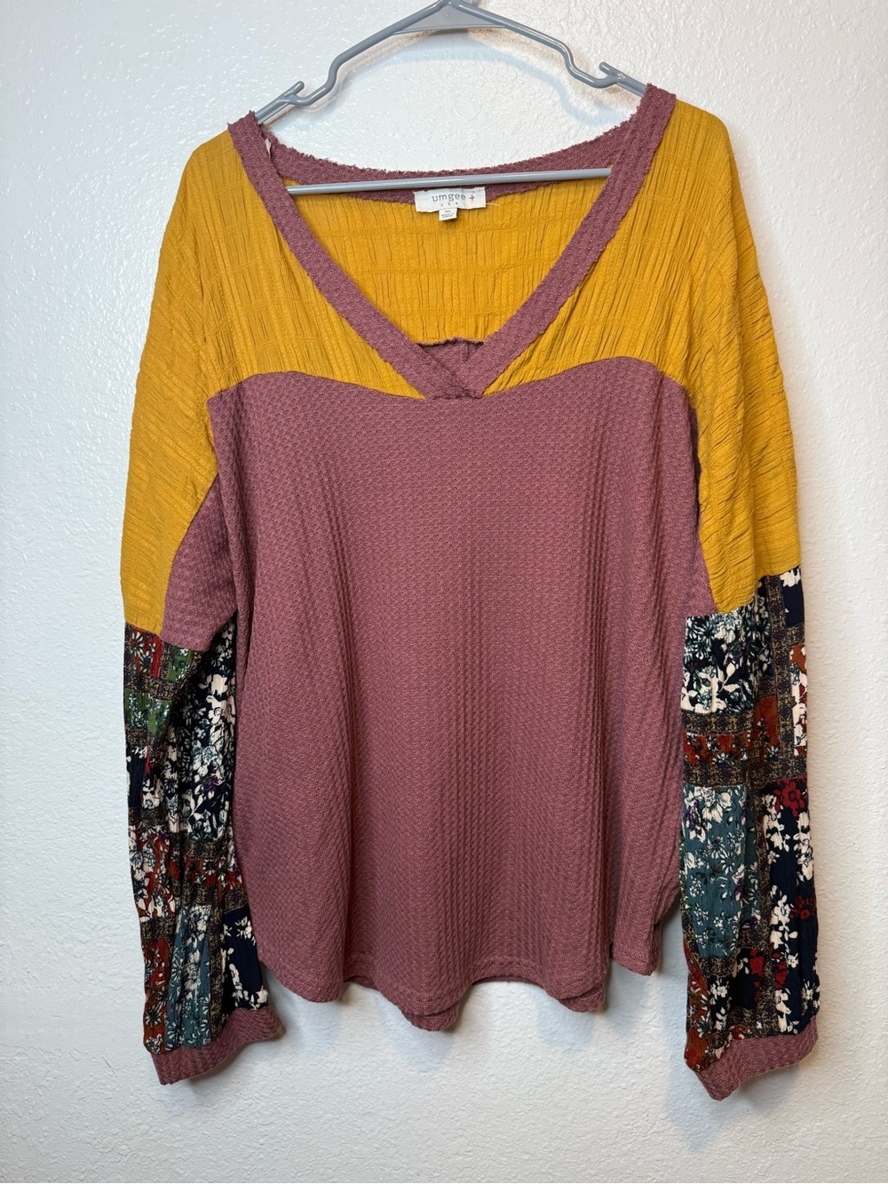 Umgee+ Women's Wine and Yellow Waffle Knit Floral Patchwork Sleeve Top Size 1XL